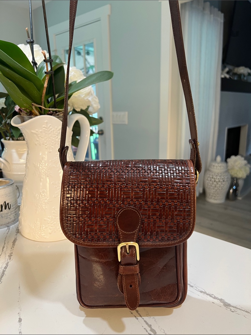 Brahmin Brown Woven Leather Messenger Crossbody Bag - Picture 3 of 13